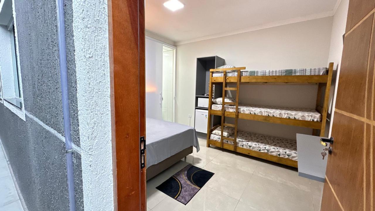 Guaru Inn Hostel جوارولوس المظهر الخارجي الصورة